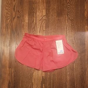 Lululemon Dolphin Hem MR Run Shorts NWT